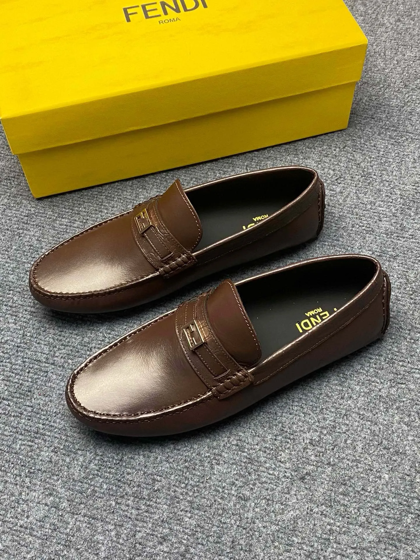 Men's Men's Shoes Men's Men's Shoes 💰700FENDI Fendi Men's Shoes are breathable and comfortable. Original development. Counters copy one to one. Imported cowhide. Niuri. 38 to 44. (can be ordered at 45.46. No returns or exchanges)